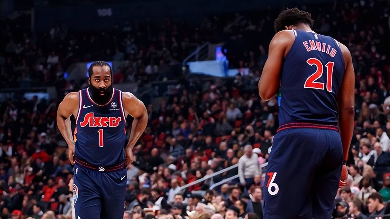 风云突变!瓦伦西亚冲刺阶段防线松动;NBA常规赛版图或变;悬念犹存;团队化学反应显著(76人把顶级投手送到雷霆) 风云突变!瓦伦西亚冲刺阶段防线松动;NBA常规赛版图或变;悬念犹存;团队化学反应显著(76人把顶级投手送到雷霆)